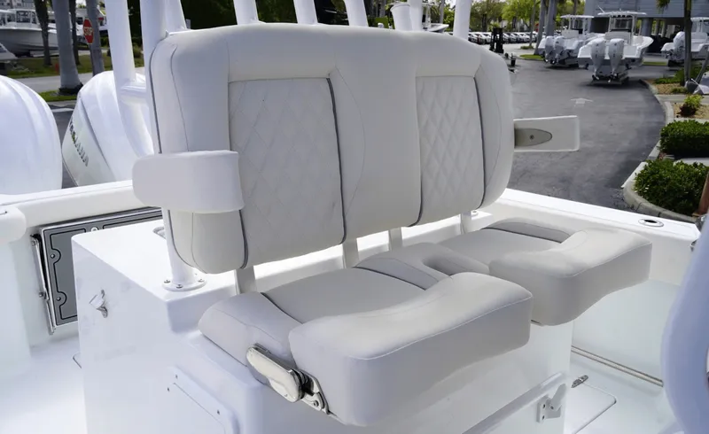 Slide: The Image of Sea Hunt Gamefish 28FS 2026 - 6026236