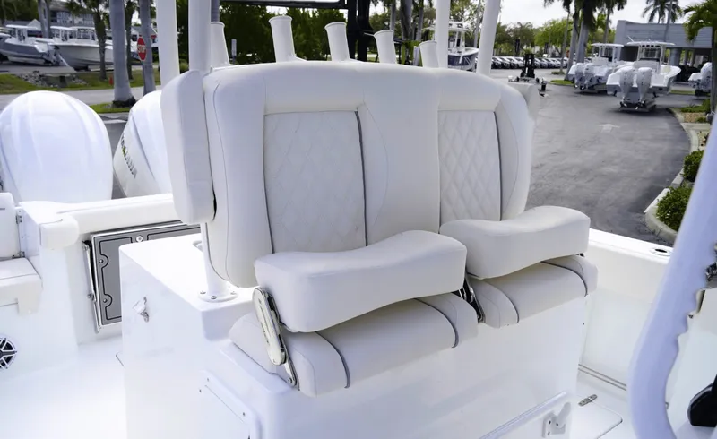 Slide: The Image of Sea Hunt Gamefish 28FS 2026 - 6026222