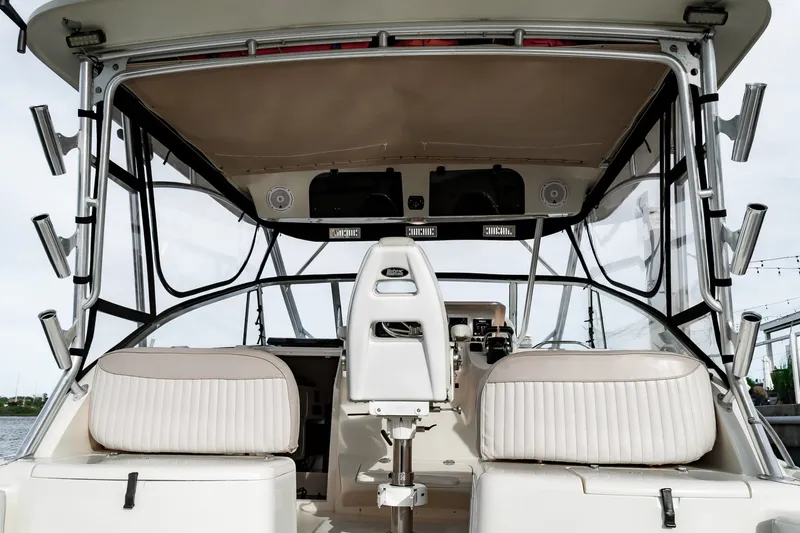 Slide: The Image of Grady-White 33 2003 - 6026898