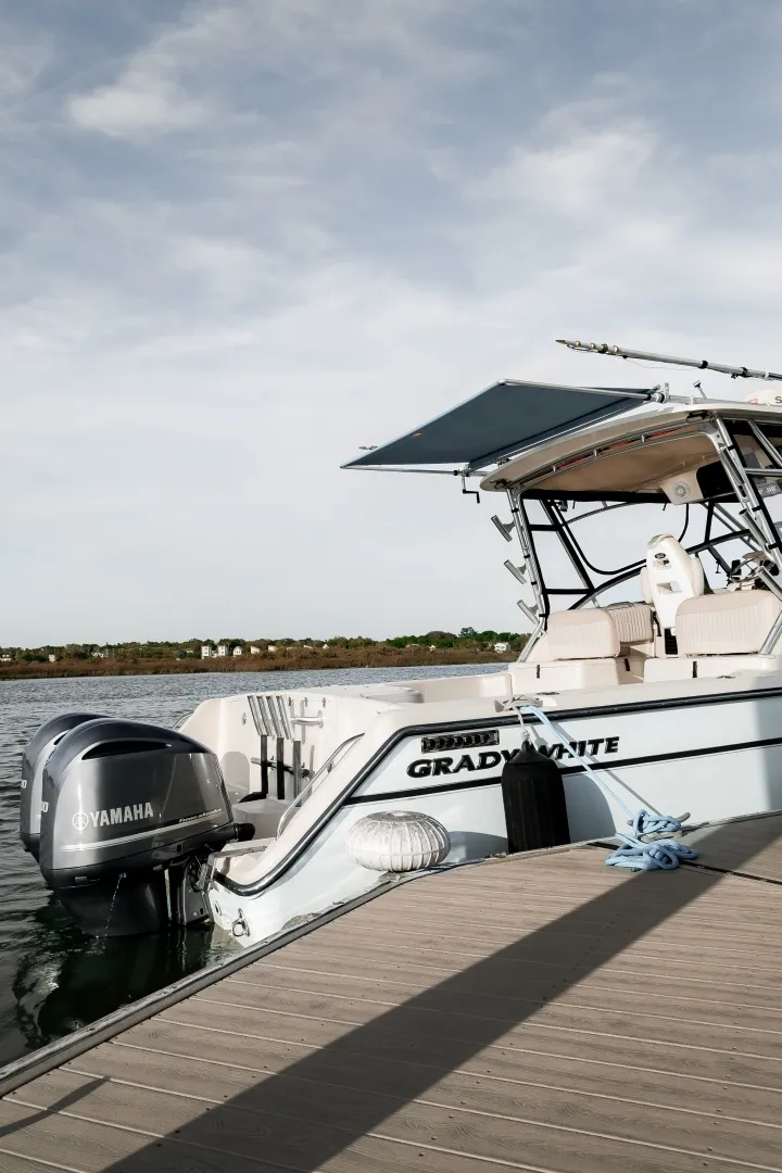 Slide: The Image of Grady-White 33 2003 - 6026891