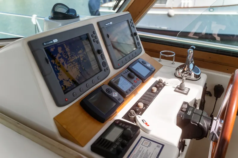 Slide: The Image of Sabre 42 Express Hardback 2007 - 6026946