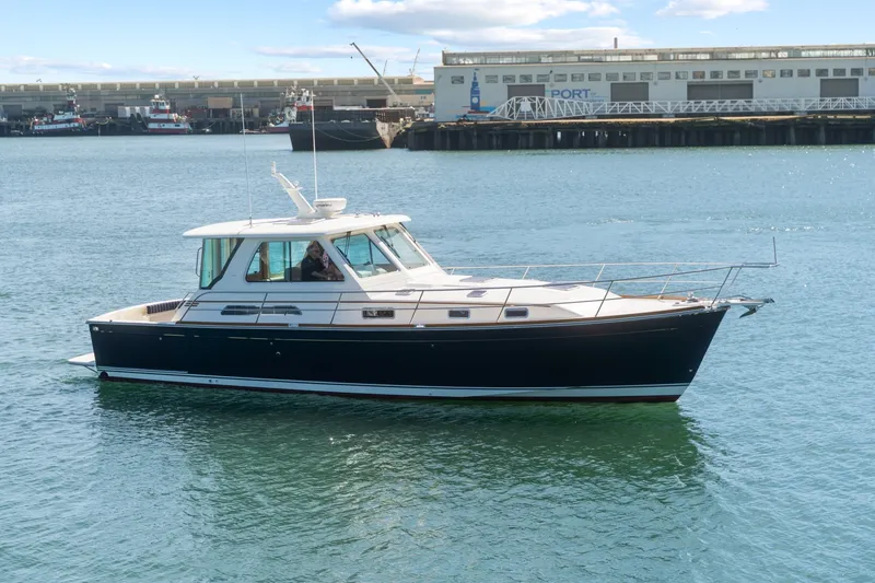 Slide: The Image of Sabre 42 Express Hardback 2007 - 6026939