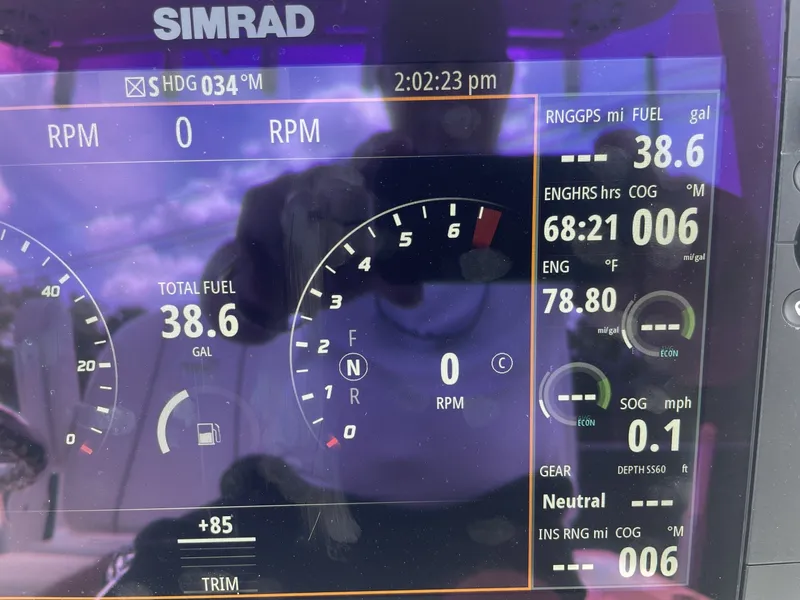 Slide: The Image of Ranger 2510 Bay 2022 - 6027195