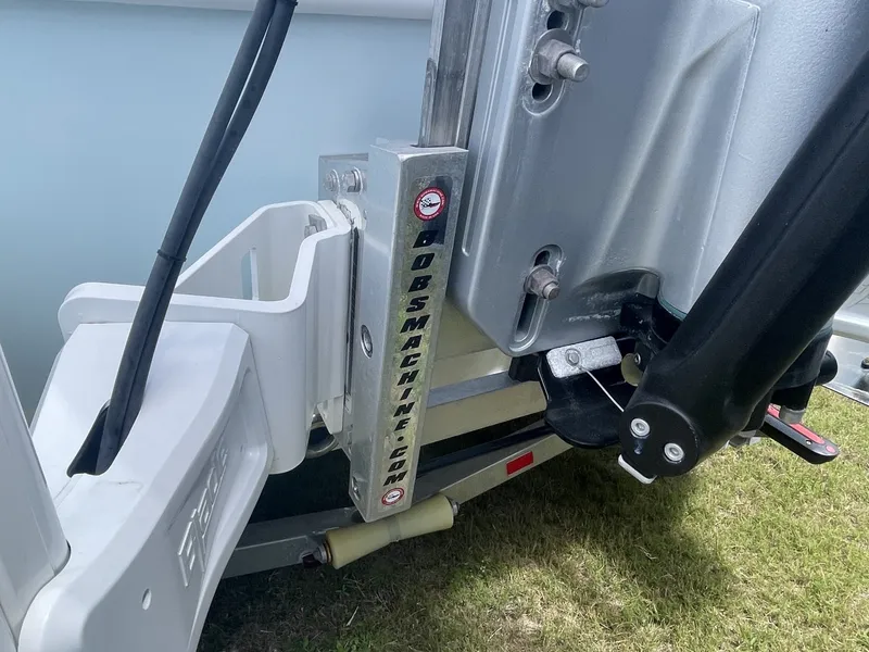 Slide: The Image of Ranger 2510 Bay 2022 - 6027156