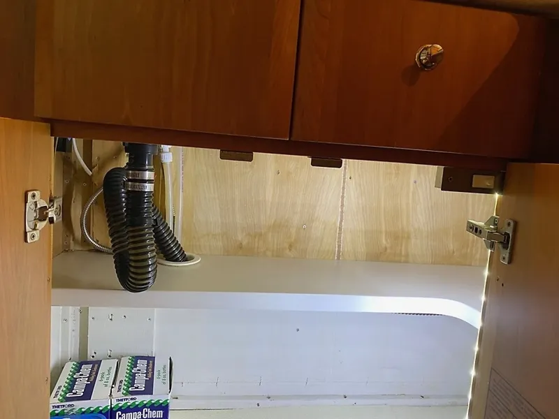 Slide: The Image of 0005633185 - 6027288