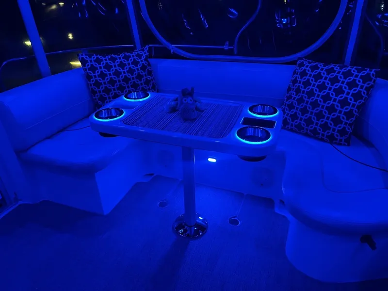 Slide: The Image of Cruisers 4450 Express Motor Yacht 2001 - 6029356