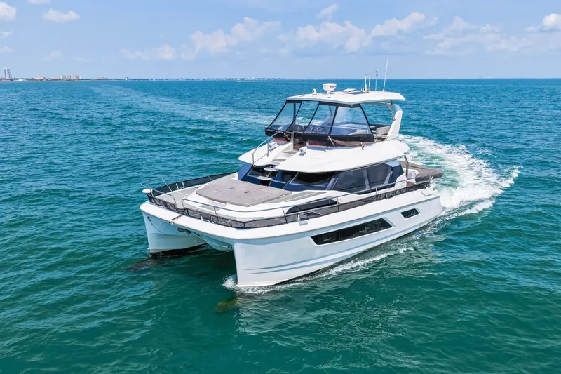 Slide: The Image of 2021 44 Aquila MY Memories Not Dreams Port Profile - 6043991