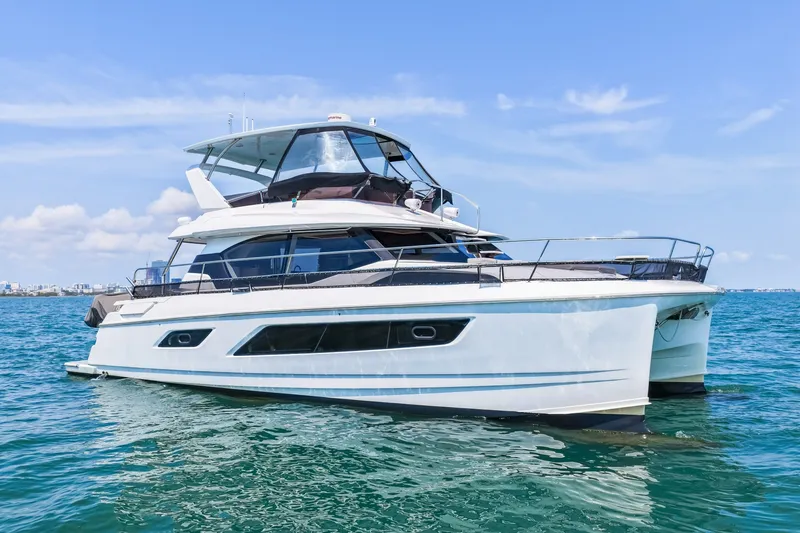 Slide: The Image of 2021 44 Aquila MY Memories Not Dreams Starboard Profile  - 6043910