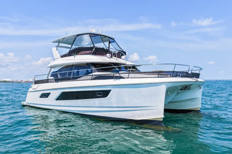 Slide: The Image of 2021 44 Aquila MY Memories Not Dreams Starboard Profile  - 6043911