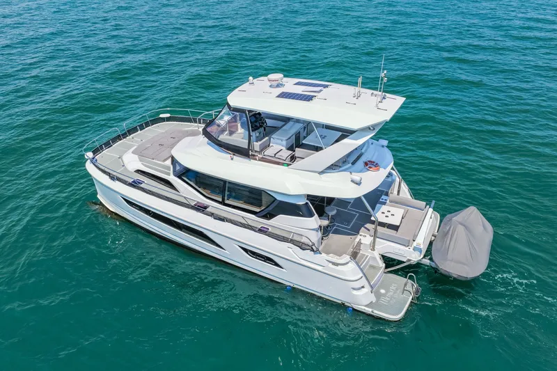 Slide: The Image of 2021 44 Aquila MY Memories Not Dreams Port Profile - 6043944