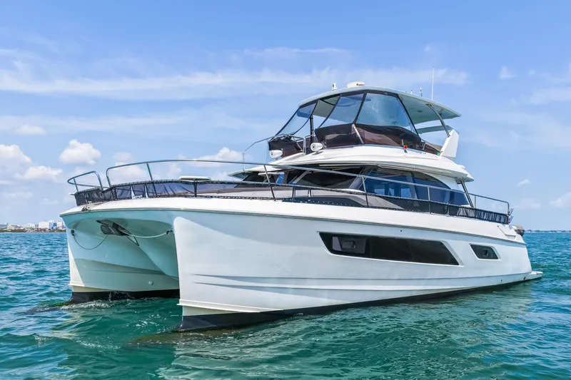 Slide: The Image of 2021 44 Aquila MY Memories Not Dreams Port Profile - 6043962