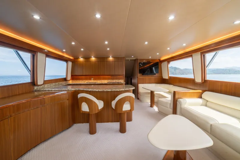 Slide: The Image of 60 Viking Convertible 2012 "Contango" - 6094894