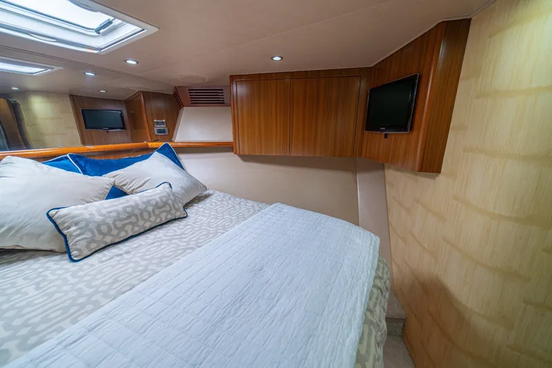 Slide: The Image of 60 Viking Convertible 2012 "Contango" - 6094932