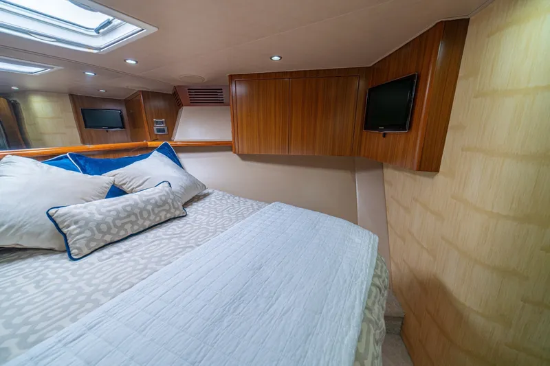 Slide: The Image of 60 Viking Convertible 2012 "Contango" - 6419422