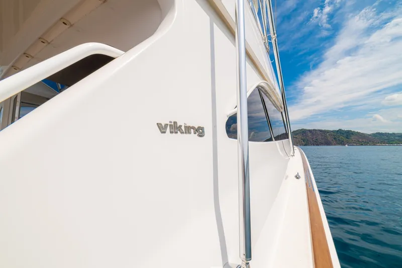Slide: The Image of 60 Viking Convertible 2012 "Contango" - 6094982