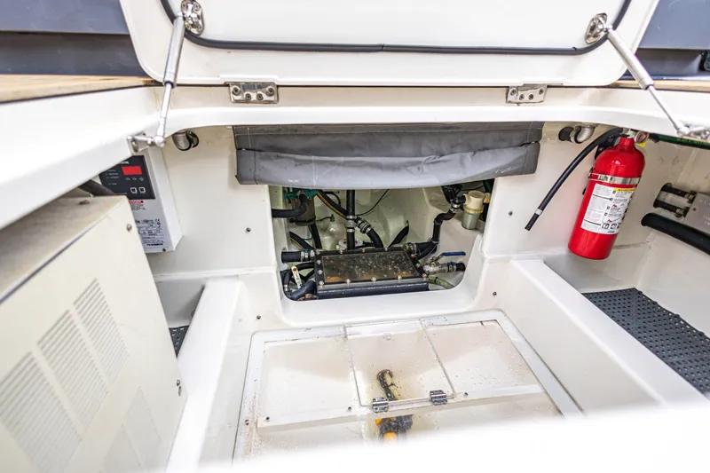 Slide: The Image of Gulf 52 2017 - 6031082