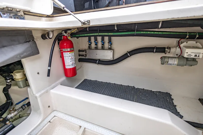 Slide: The Image of Gulf 52 2017 - 6031084