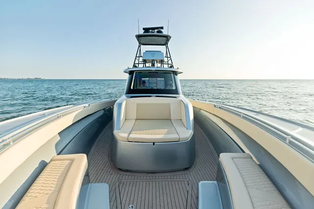 Slide: The Image of Gulf 52 2017 - 42