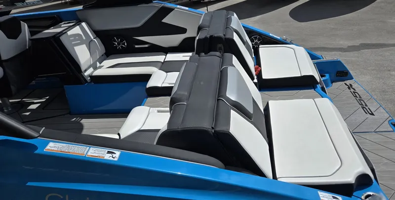 Slide: The Image of Yamaha 255XD 2022 - 6028248