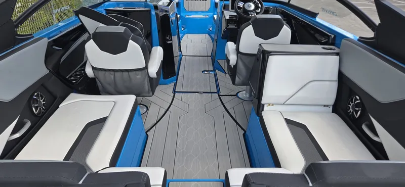 Slide: The Image of Yamaha 255XD 2022 - 6028253