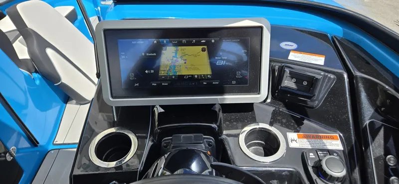 Slide: The Image of Yamaha 255XD 2022 - 6028282