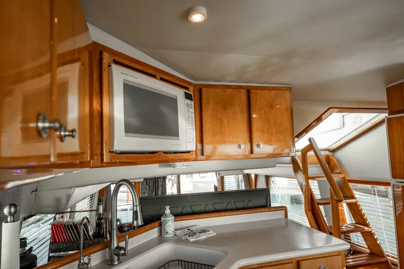 Slide: The Image of Navigator 5700 Rival Pilothouse 2004 - 6028088