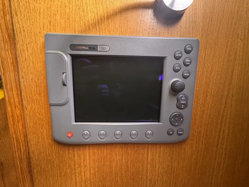 Slide: The Image of Hunter 38 2004 - 6028396