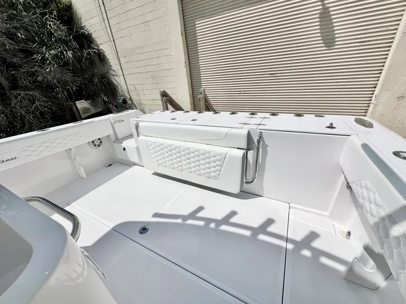 Slide: The Image of Stamas 31T Aventura 2026 - 6028553