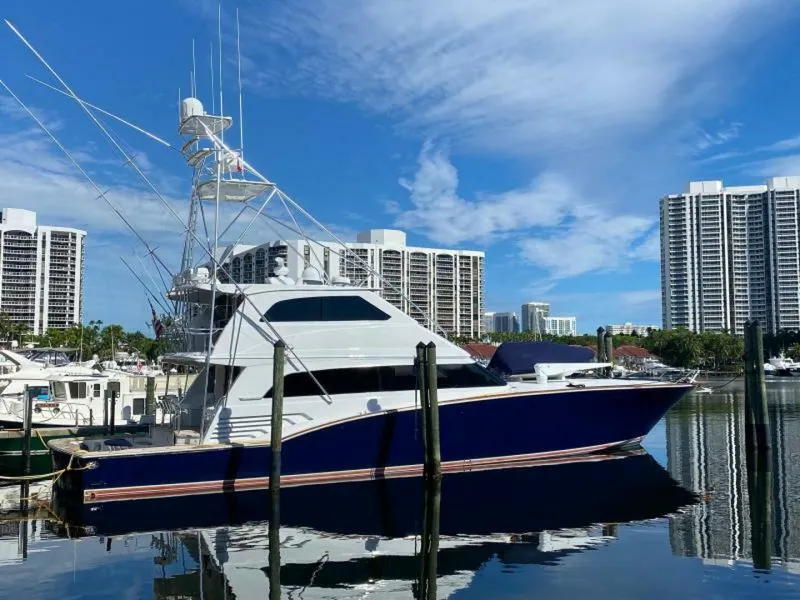 The Image of Sea Force IX Enclosed Flybridge 2005 - 7381469