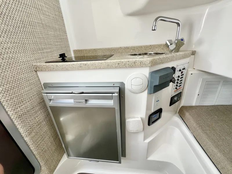 Slide: The Image of Stamas 33T Aventura 2026 - 6028660