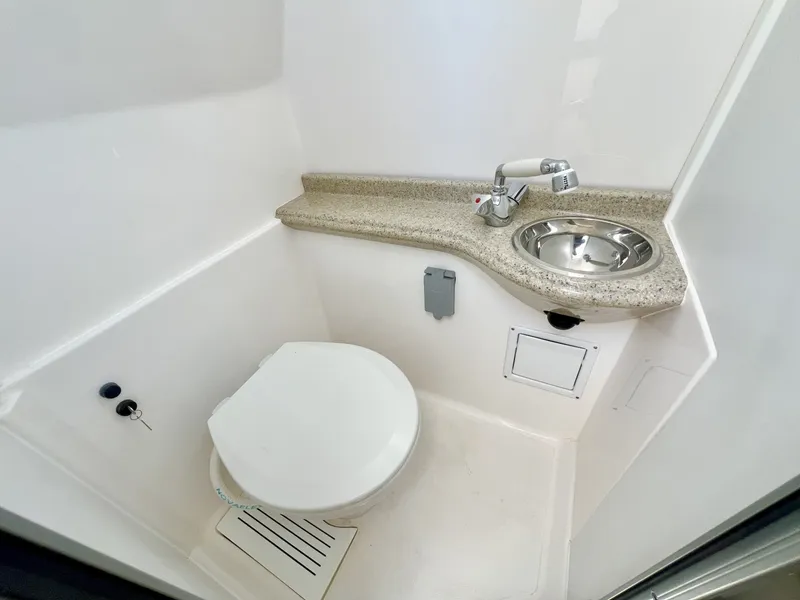 Slide: The Image of Stamas 33T Aventura 2026 - 6028661