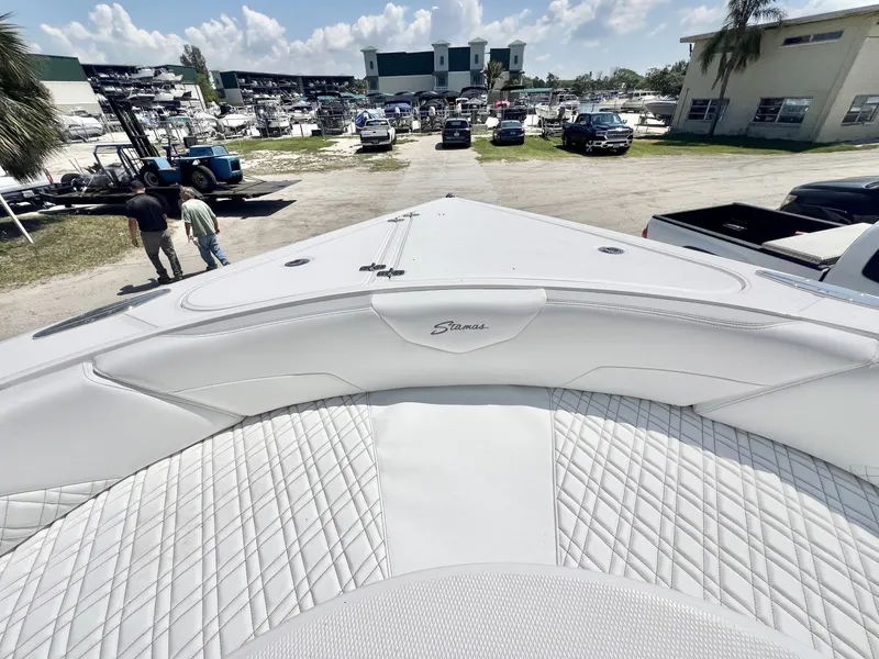 Slide: The Image of Stamas 33T Aventura 2026 - 6028686