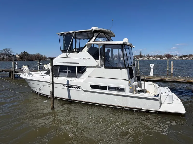 The Image of Carver Yachts 400 Cockpit MY 1997 - 6029176