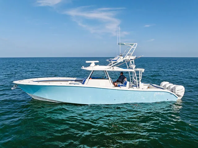 Slide: The Image of Yellowfin 42 Offshore 2019 - 62