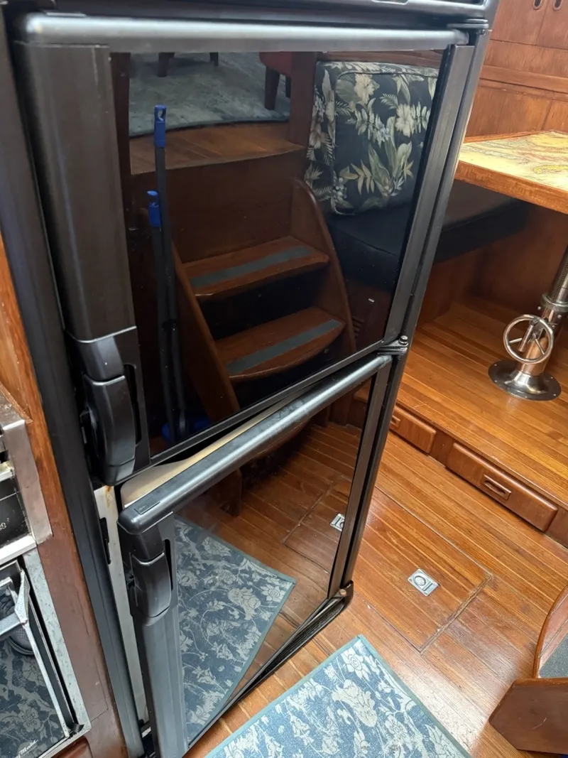 Slide: The Image of President 35 Double Cabin 1988 - 6030190