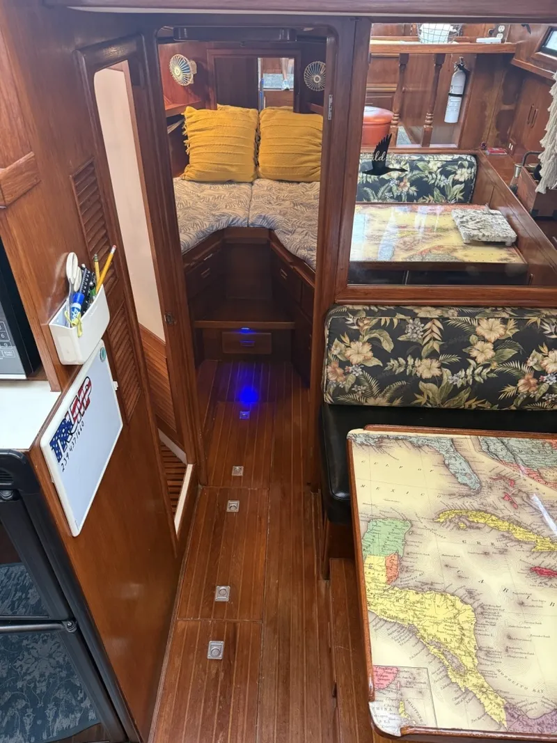 Slide: The Image of President 35 Double Cabin 1988 - 6030276