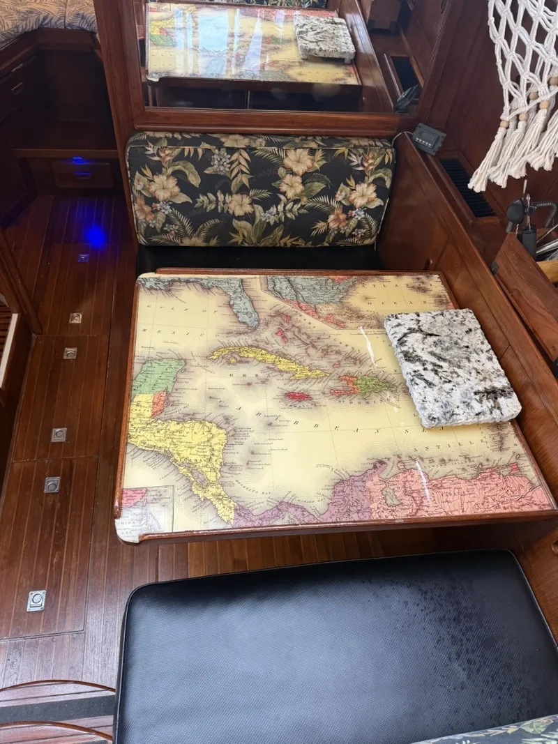 Slide: The Image of President 35 Double Cabin 1988 - 6030277