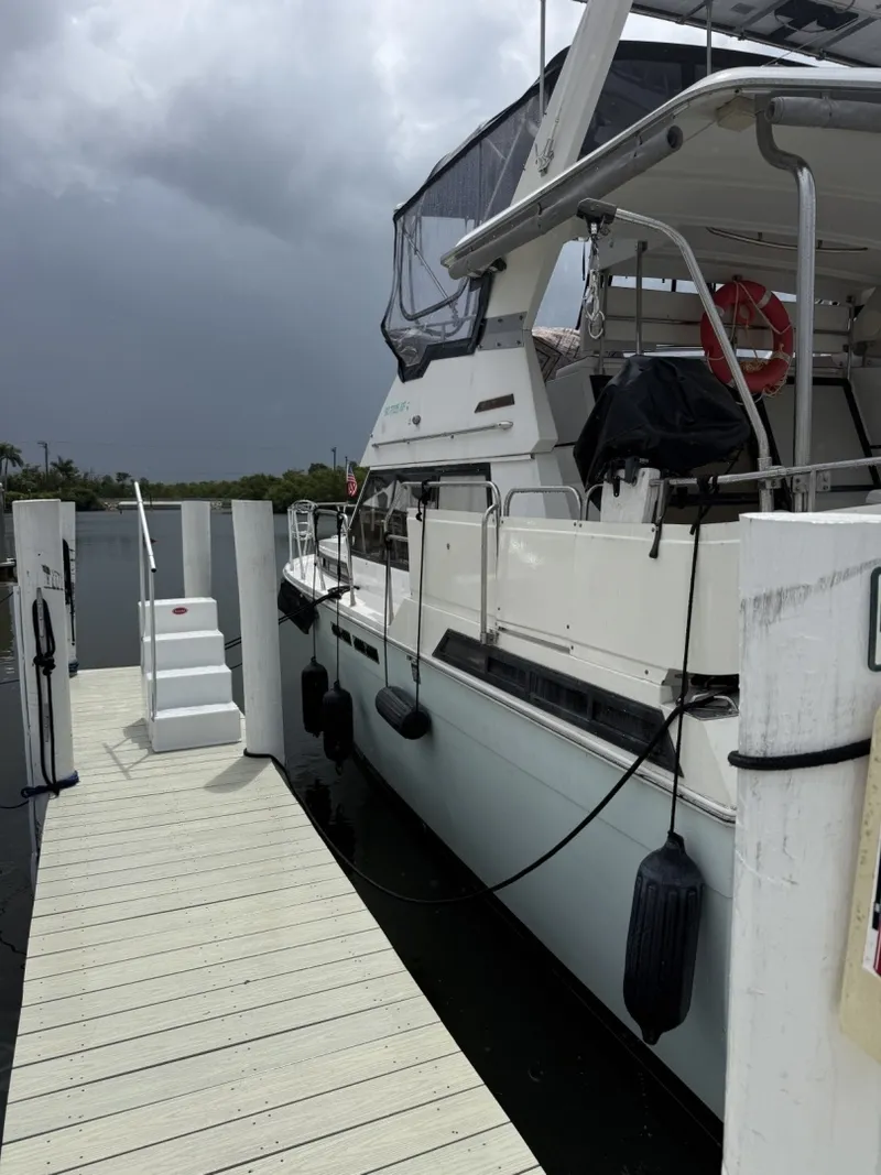 Slide: The Image of President 35 Double Cabin 1988 - 6030160