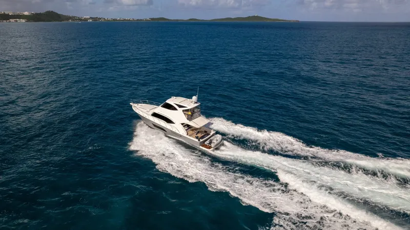 Slide: The Image of Riviera 53 Enclosed Bridge 2015 - 6030315