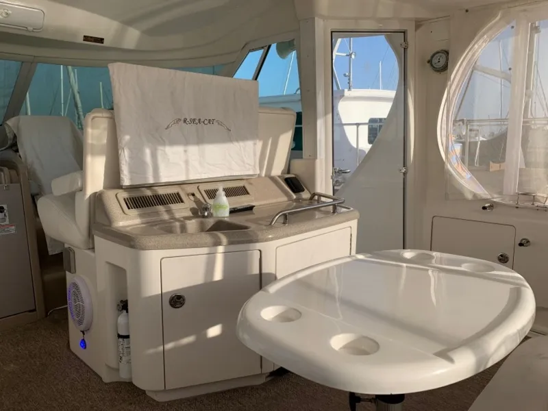 Slide: The Image of Sea Ray 390 Motor Yacht 2004 - 6030196