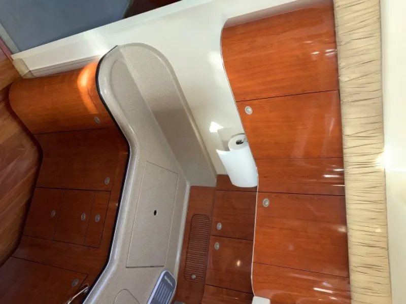 Slide: The Image of Sea Ray 390 Motor Yacht 2004 - 6030229