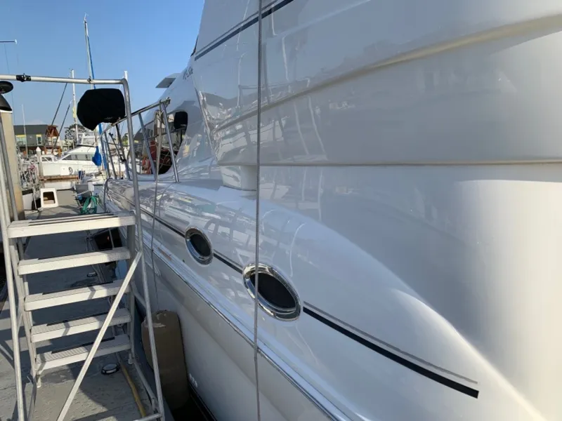 Slide: The Image of Sea Ray 390 Motor Yacht 2004 - 6030185