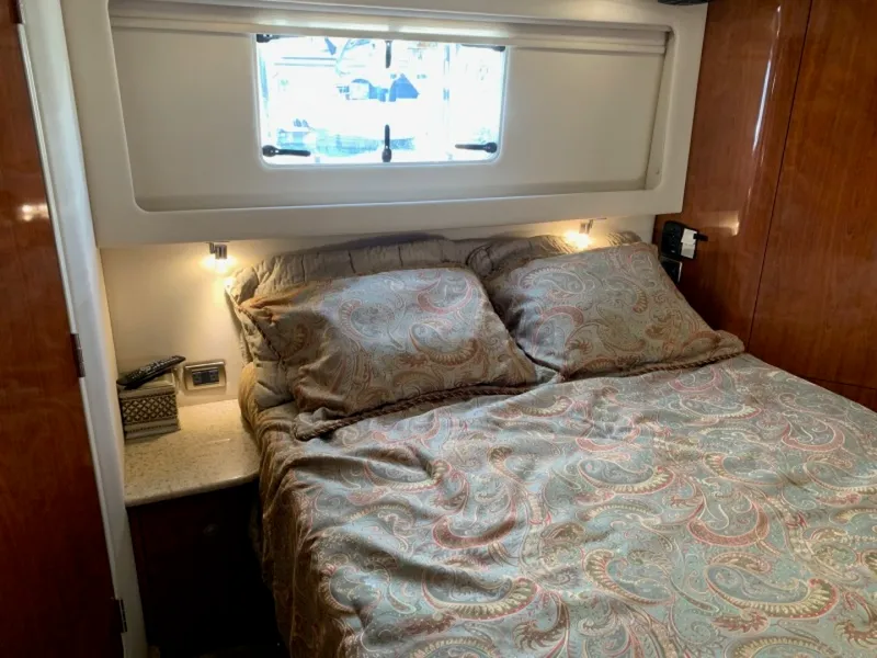 Slide: The Image of Sea Ray 390 Motor Yacht 2004 - 6030256