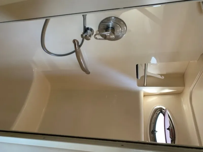 Slide: The Image of Sea Ray 390 Motor Yacht 2004 - 6030263