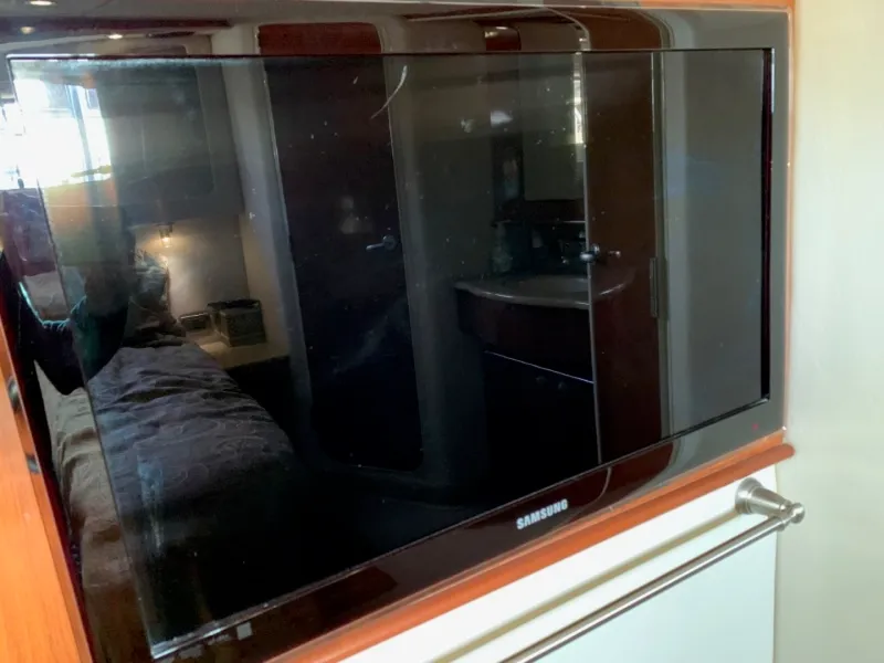 Slide: The Image of Sea Ray 390 Motor Yacht 2004 - 6030268
