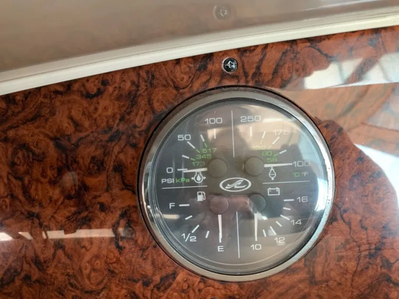 Slide: The Image of Sea Ray 42 2004 - 6030208