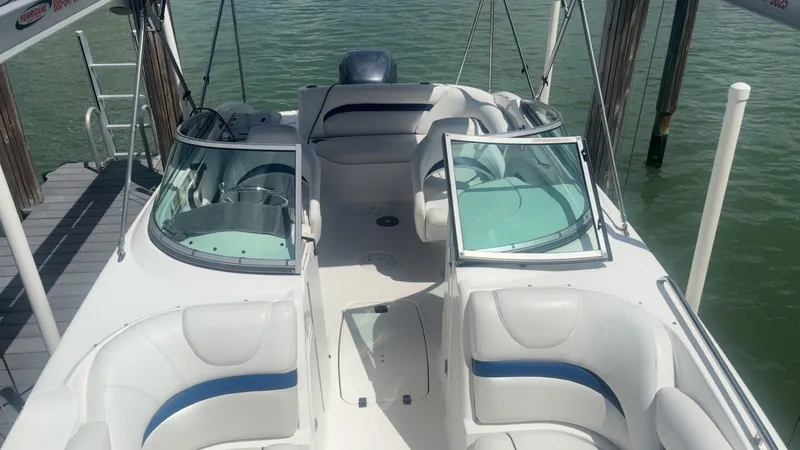 Slide: The Image of Hurricane SunDeck 2400 OB 2013 - 6030447