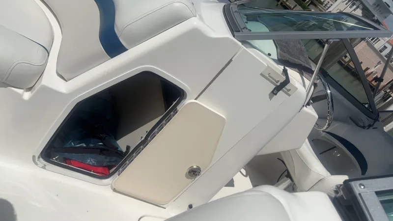 Slide: The Image of Hurricane SunDeck 2400 OB 2013 - 6030458