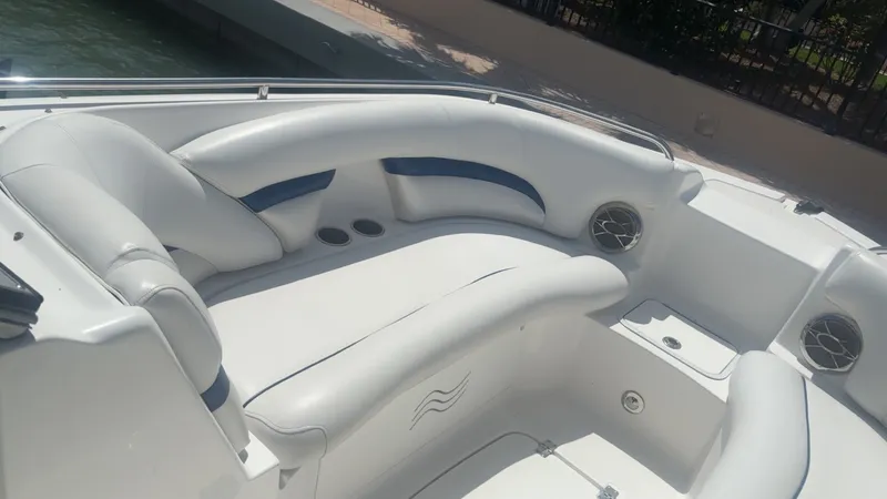 Slide: The Image of Hurricane SunDeck 2400 OB 2013 - 6030449