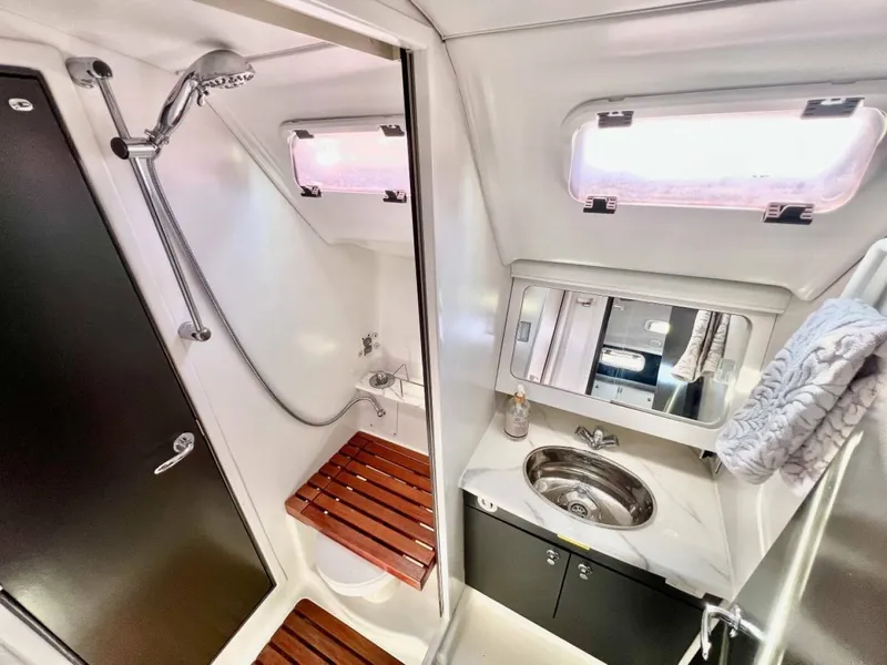 Slide: The Image of Hunter 38 2008 - 6030653